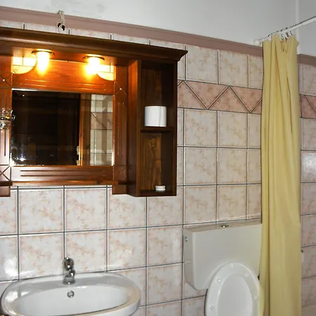 فندق Mpakou Eláti